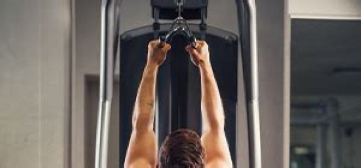 Mastering the Lat Pulldown: The Ultimate Guide to Building a Strong Back