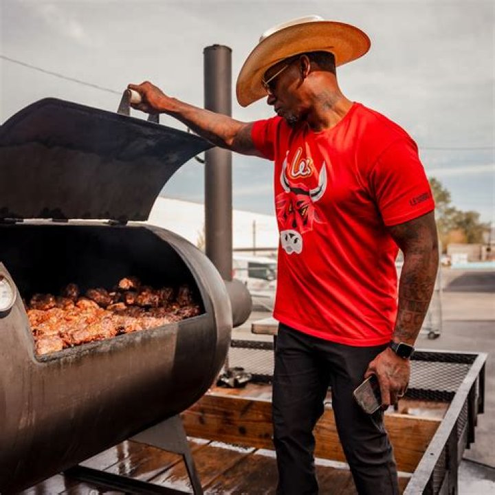 Les BBQ Net Worth: Exploring the Wealth and Success of a BBQ Legend