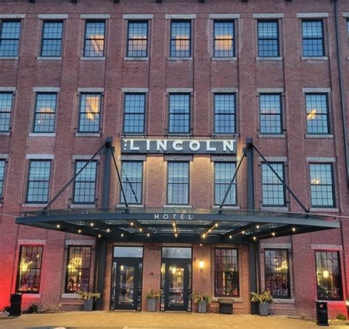 Lincoln Armsuites Hotel: A Premier Choice for Luxury and Comfort