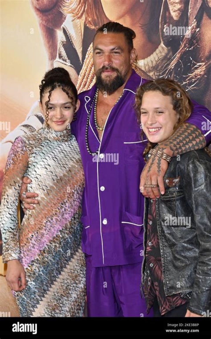 Lola Mamoa: The Rising Star in the Entertainment Industry