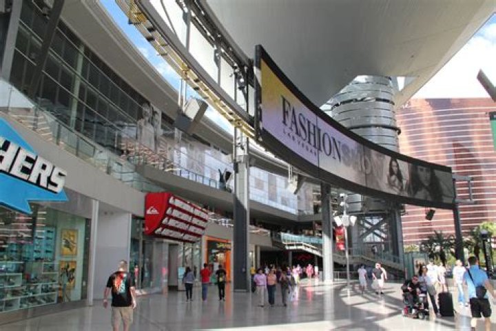 Explore the Best Los Vegas Mall Experiences