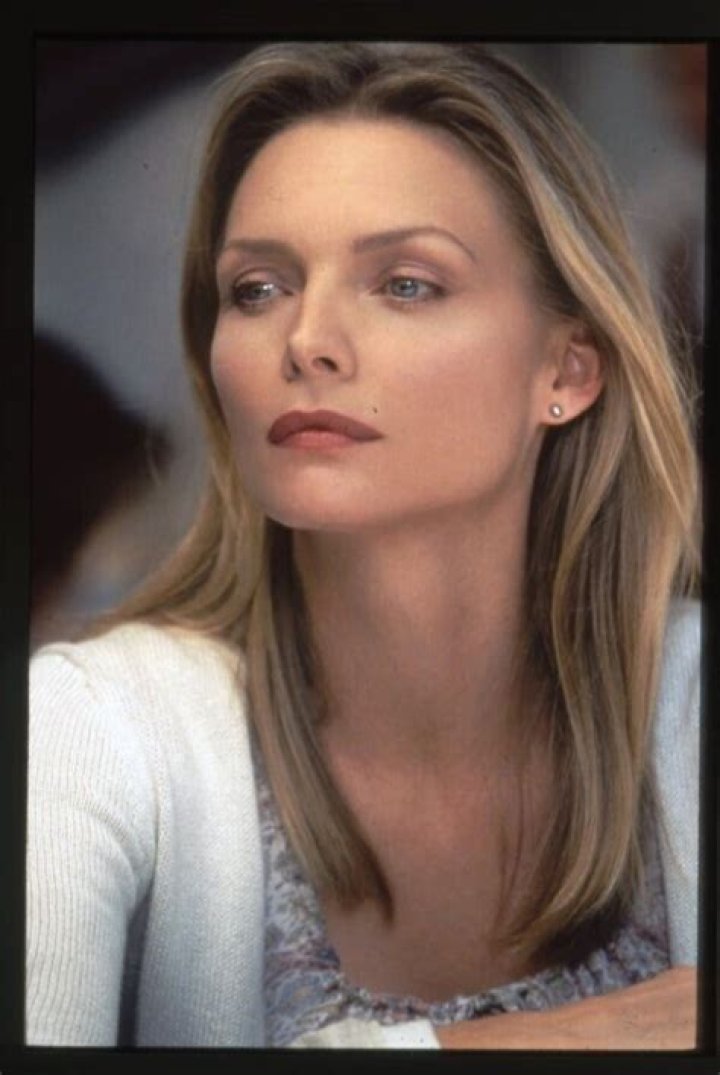 Michelle Pfeiffer in the 1990s: A Decade of Iconic Performances and Glamour