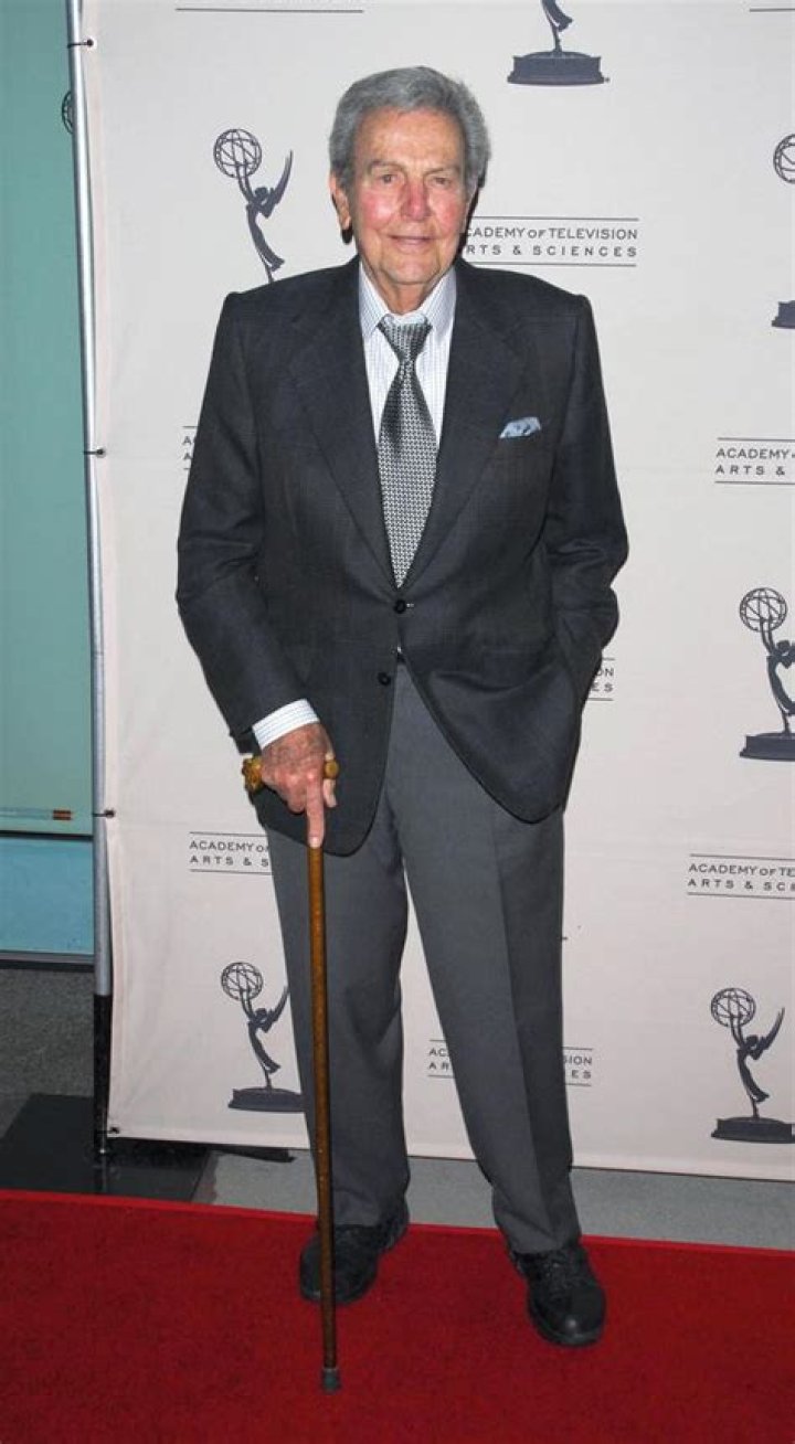 Mike Connors Net Worth: A Comprehensive Look at the Iconic Actor&rsquo;s Wealth and Legacy