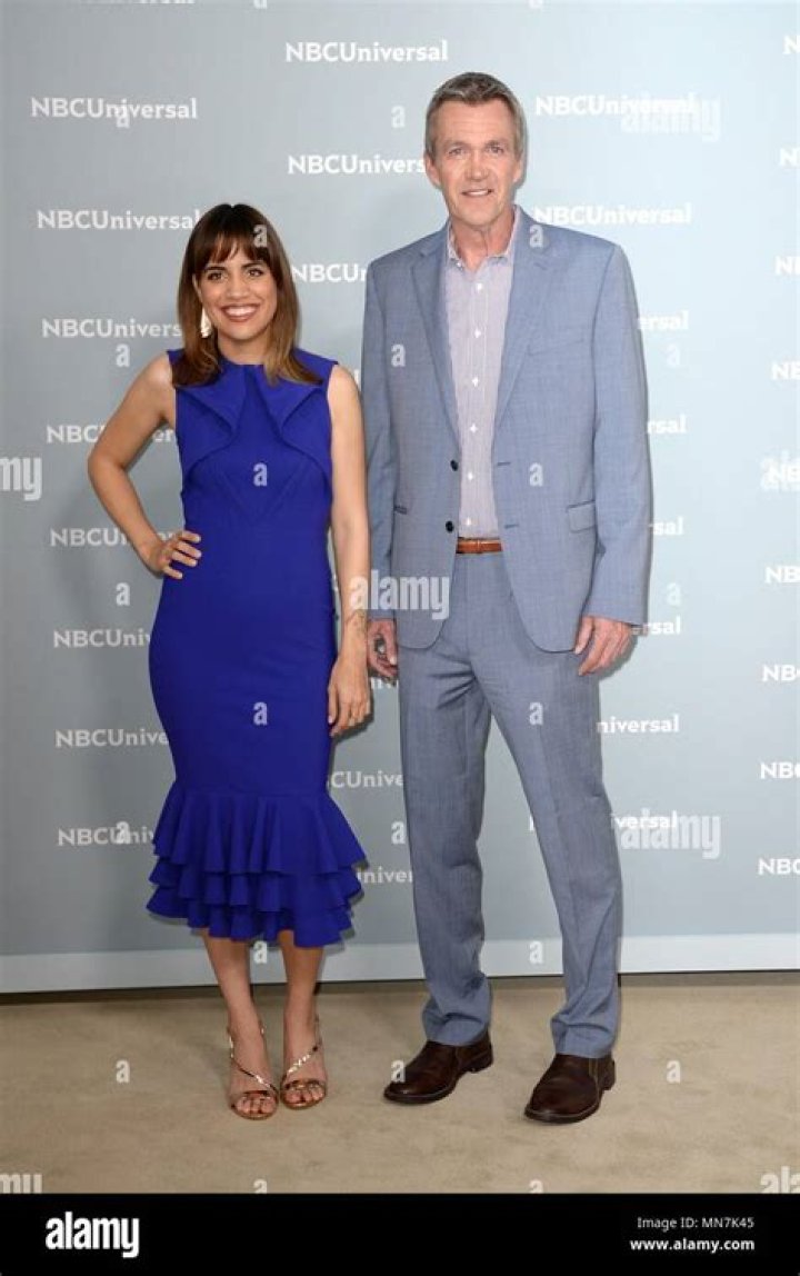 Neil Flynn Wife: A Comprehensive Look into the Life of a Beloved Actor's Partner