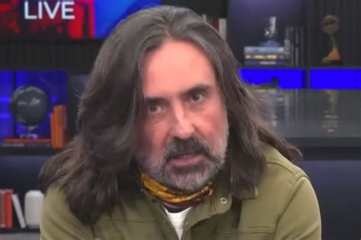 Niel Oliver: A Journey Through the Life and Legacy of a Remarkable Figure