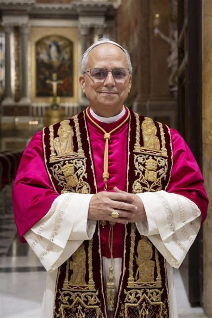 Official Vatican Gifthrop: Your Ultimate Guide to Vatican City's Gift and Souvenir Experience