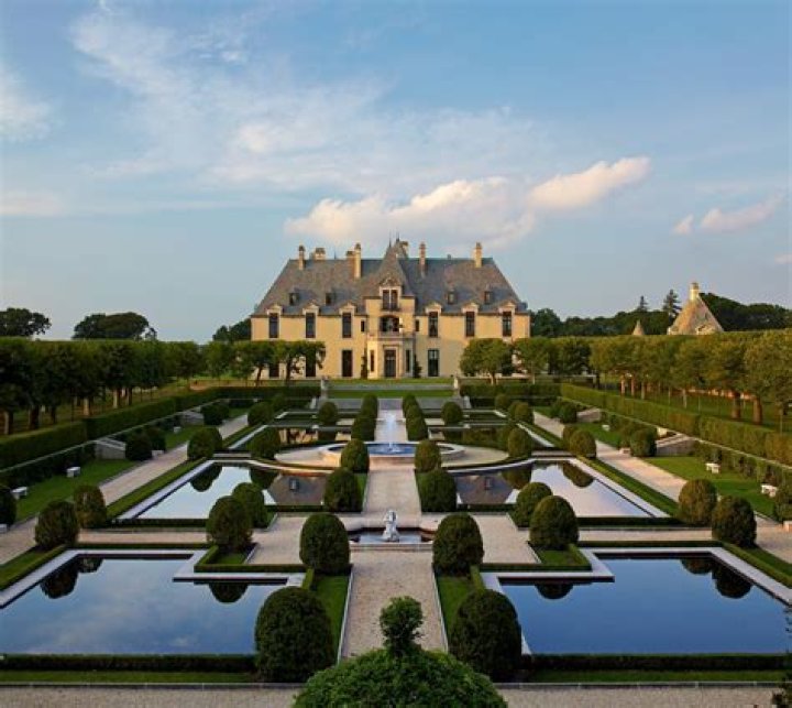 Oheka Castle Long Island: A Glimpse into the Grandeur of America's Own Versailles