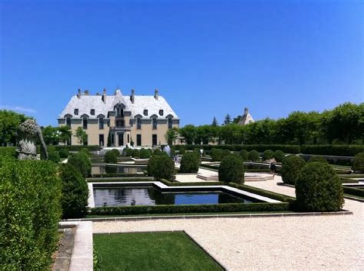 Oheka Castle: A Majestic New York Estate with Rich History and Prestige