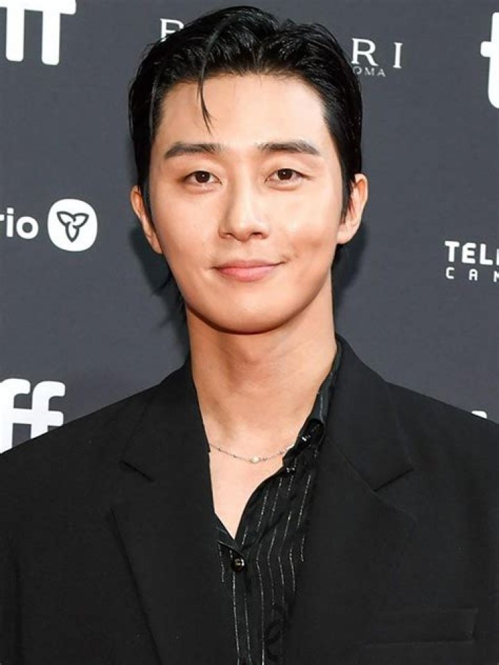 Park Seo-joon: A Rising Star in the Global Entertainment Industry