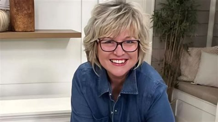 Past QVC Hosts: Exploring the Legends Who Shaped Television Shopping