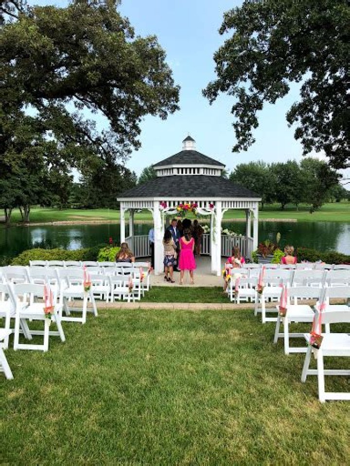 Randall Oaks Golf Club and Banquets: A Premier Venue for Golf and Special Events