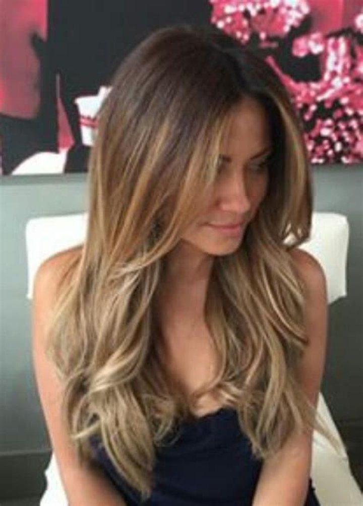 Razor Cut Layered Hairstyles for Long Hair: The Ultimate Guide