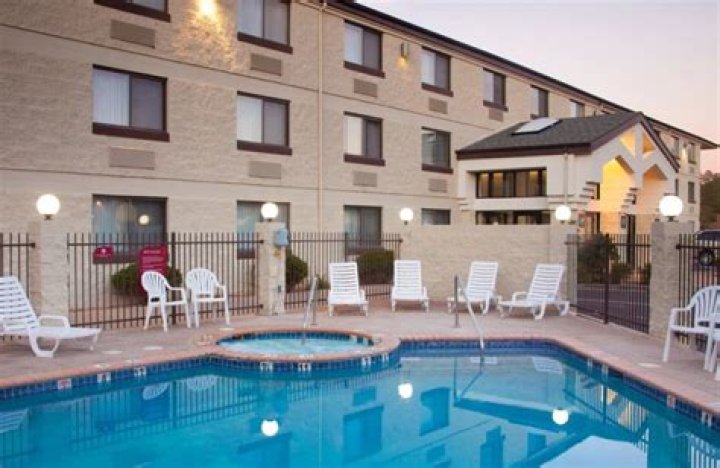 Discover the Beauty of Red Feather Lodge Grand Canyon AZ