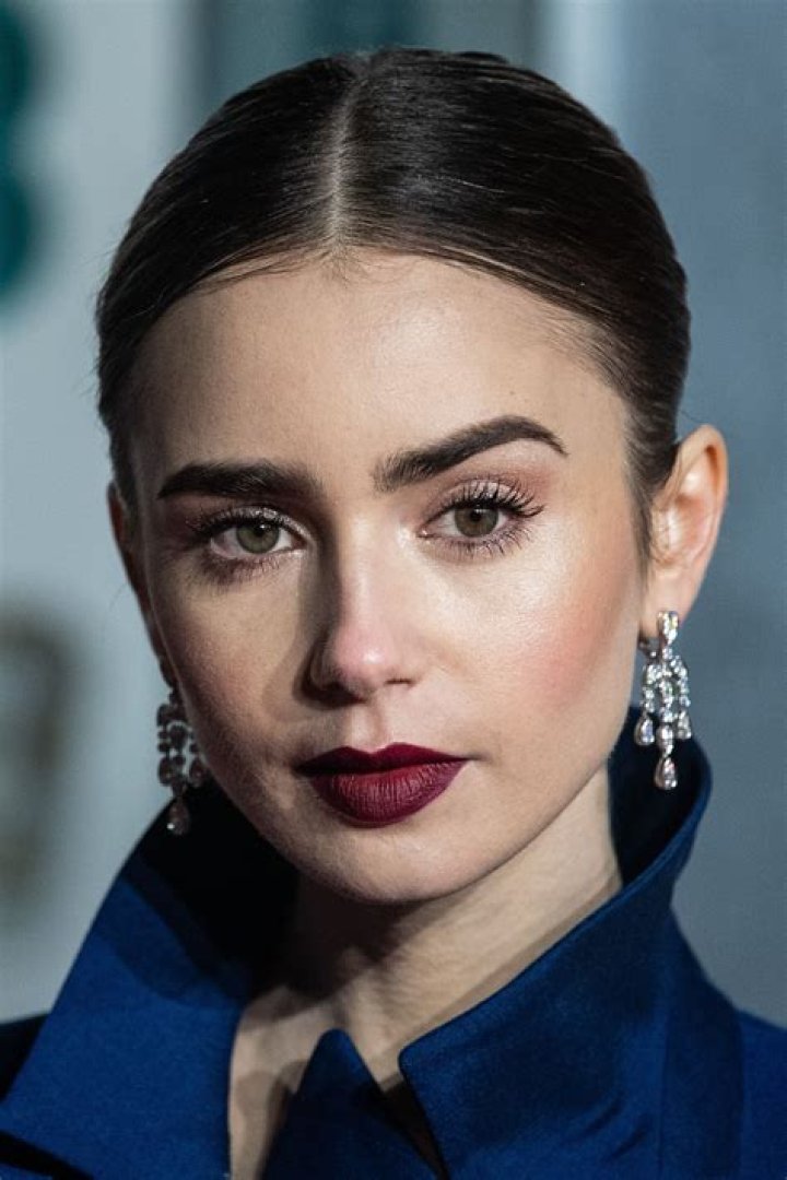 Red Lipstick Elena: The Ultimate Guide to Style and Confidence