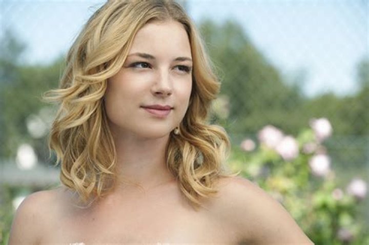 Revenge Actress Emily Vancamp: A Comprehensive Look Into Her Career and Legacy