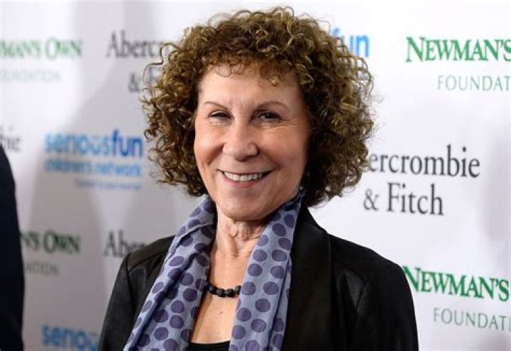 Rhea Perlman Net Worth: A Comprehensive Look at Her Wealth and Career Achievements