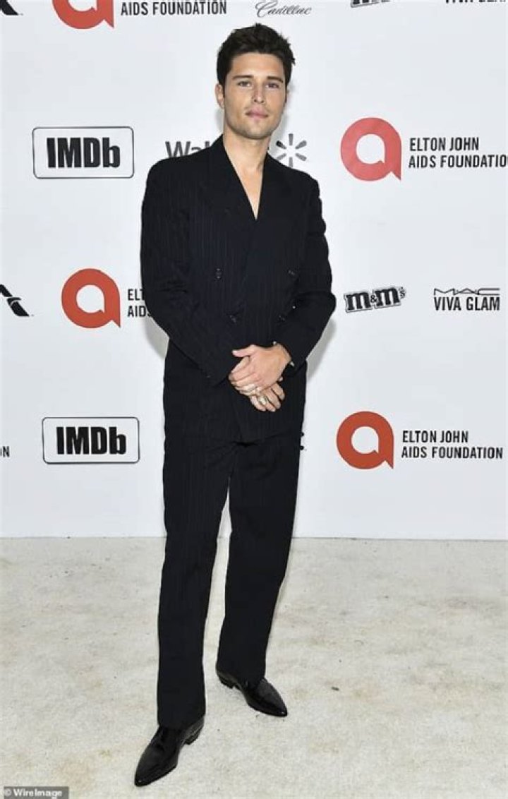 Ronen Rubinstein Bio: The Rising Star in Hollywood