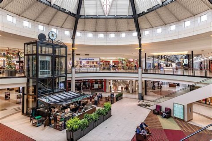 S In Dulles Town Center: A Comprehensive Guide to the Premier Shopping Destination