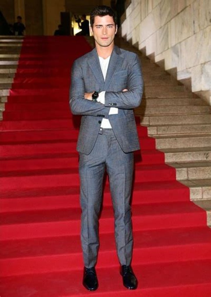 Sean O&rsquo;Pry Height: A Comprehensive Guide to the Model&rsquo;s Measurements and Career