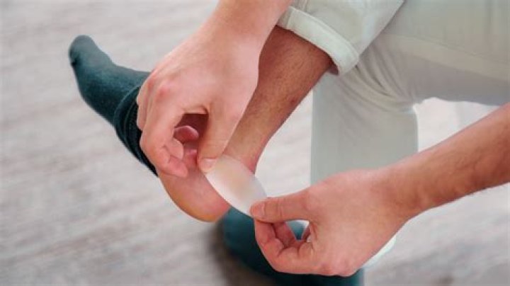 Should You Pop a Cold Sore? What You Need to Know