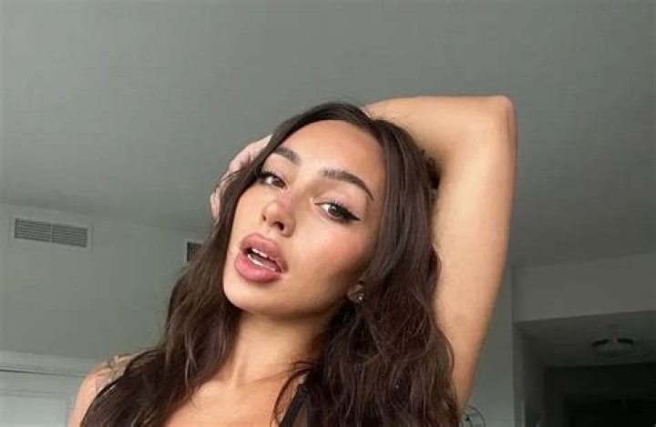 Rose's Side: Exploring the Multifaceted World of a Global Icon