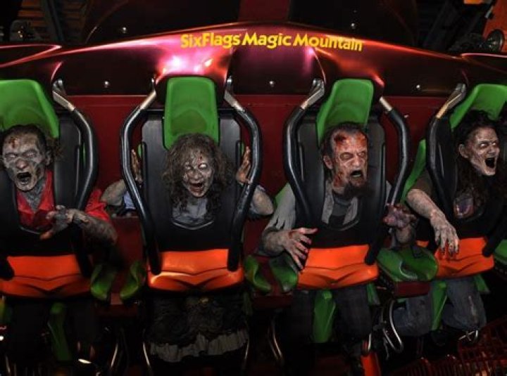 Six Flags Magic Mountain Hours Fright Fest: The Ultimate Thrill Seeker's Guide