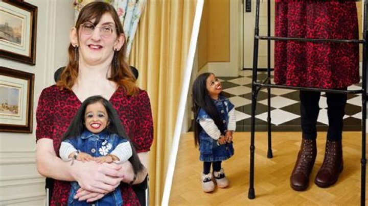 The Smallest Woman in the World: A Remarkable Journey