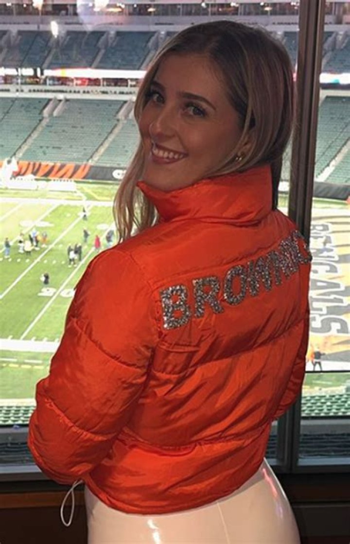 Stephanie Melgoz: The Rising Star in the World of Modeling and Beyond