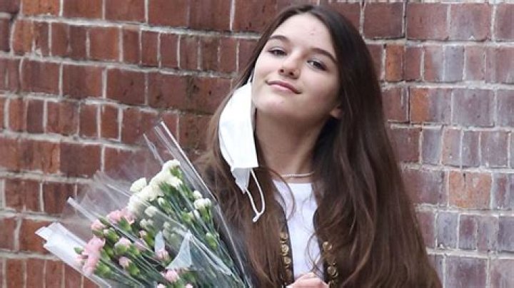 Suri Cruise Birth Date: A Comprehensive Guide to the Life and Times of Suri Cruise