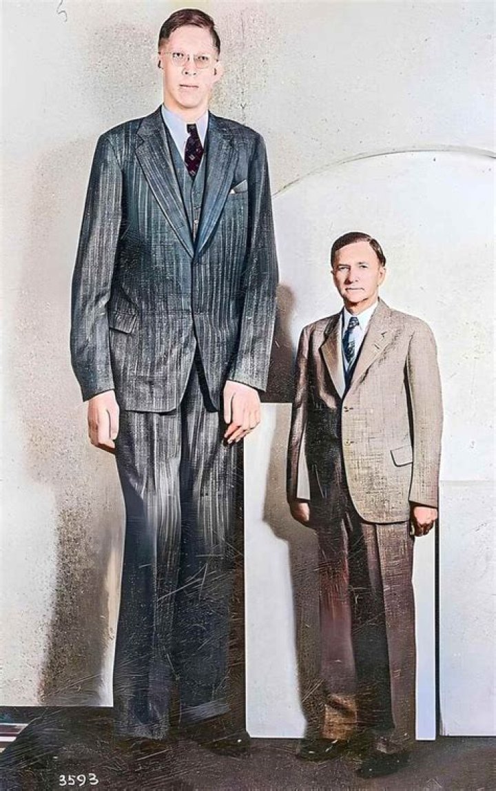 The Tallest Man Ever: Robert Wadlow's Extraordinary Life