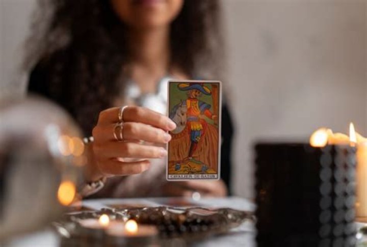Tarot Readings for Overcoming Personal Obstacles: Unlock Your Inner Strength