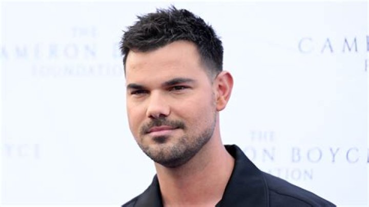 Taylor Lautner DOB: Discovering the Life and Career of a Hollywood Heartthrob