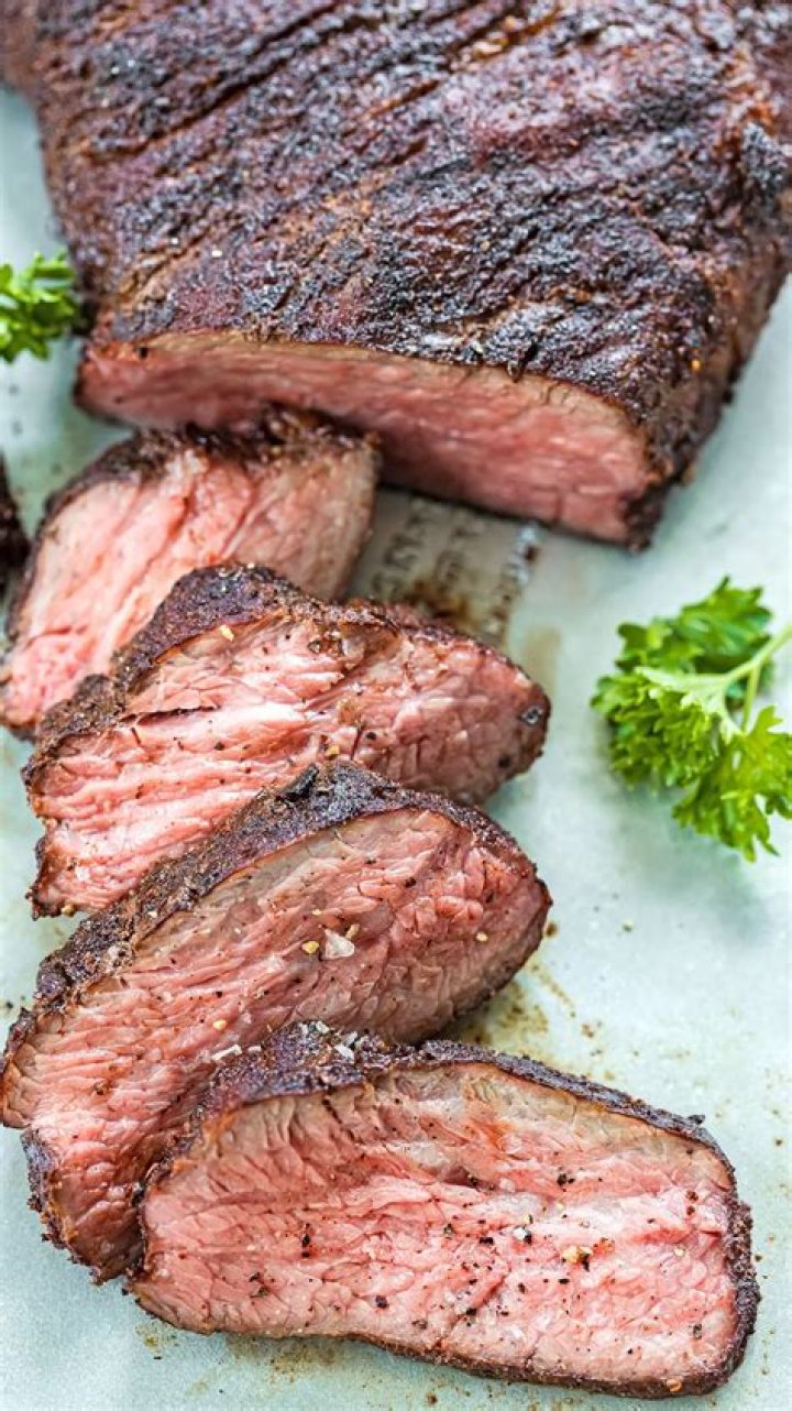 Temperature of Tri-Tip Medium: The Perfect Guide for Steak Enthusiasts