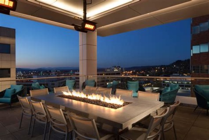 The Porter Portland Curio Collection by Hilton: A Luxury Experience in the Heart of Oregon