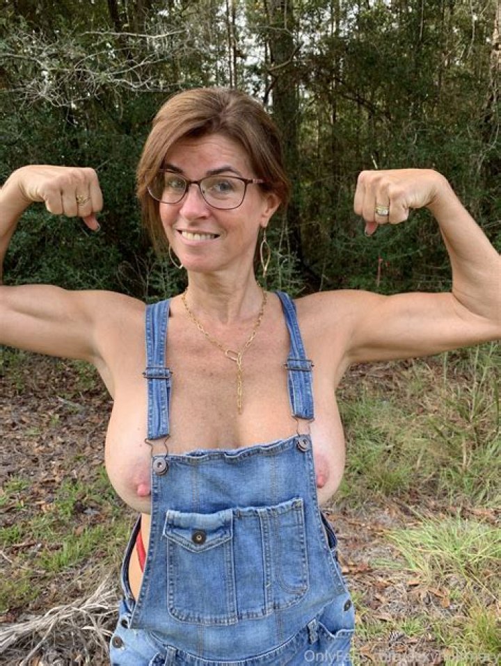 The Truth About Themaryburke Nudes: Debunking Myths and Understanding the Facts