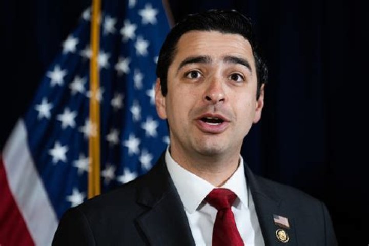 Tomegura Republican: A Comprehensive Guide to the Rising Political Figure