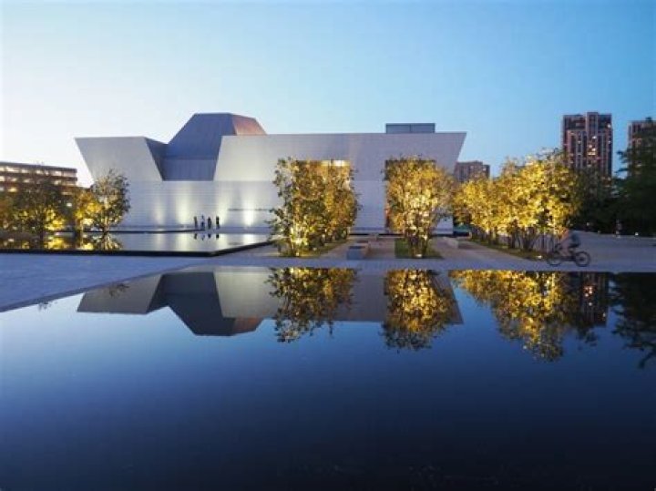 Toronto Aga Khan: Discovering the Cultural Legacy and Contributions