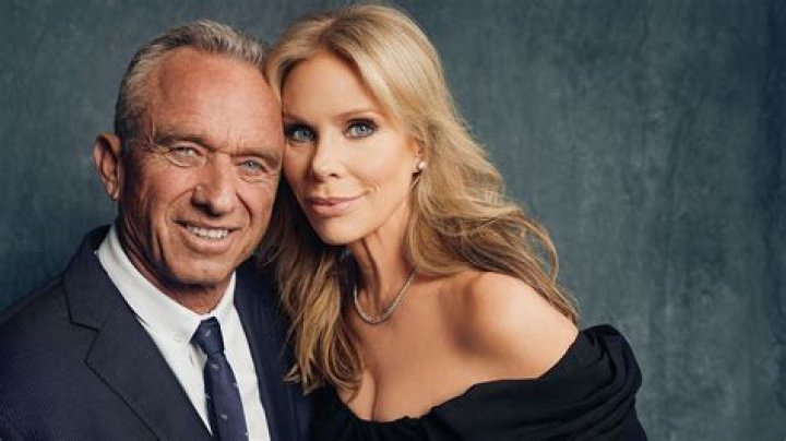 Was Cheryl Hines Married to Larry David? Exploring Their Relationship and Beyond