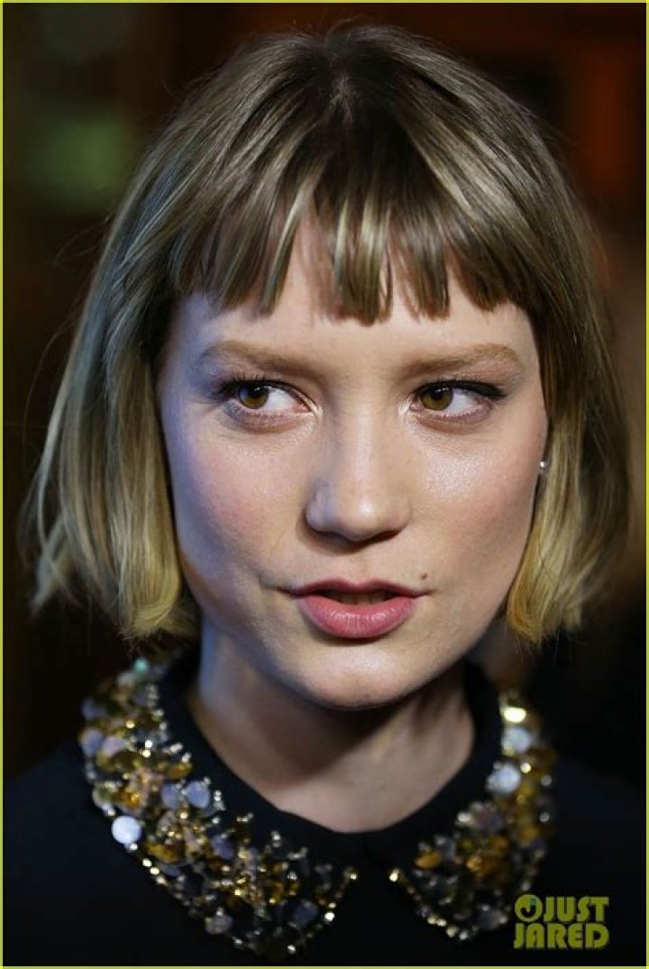 Exploring the Allure of Wasikowska: A Comprehensive Guide
