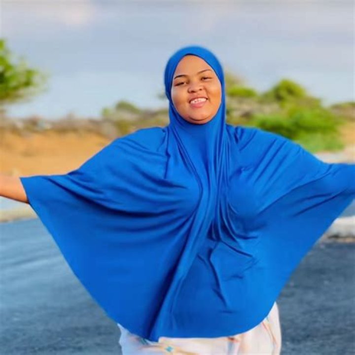 Wasmo Cusubomali: The Iconic Figure in Javanese Traditional Performing Arts