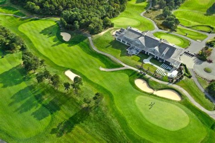 Waverly Oaks Golf Club Plymouth MA: Your Ultimate Golfing Destination