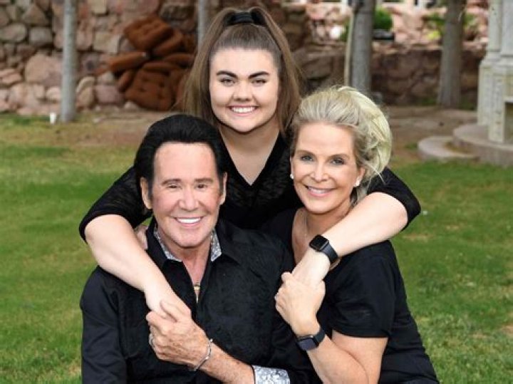 Wayne Newton: A Legendary Icon of Entertainment and Philanthropy