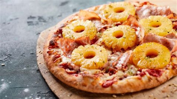 Where Did Pineapple Pizza Originate? The Ultimate Guide to Its History and Popularity