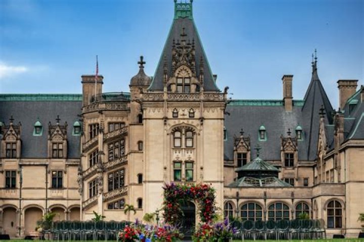 Who Lives on the Biltmore Estate Today: A Comprehensive Guide