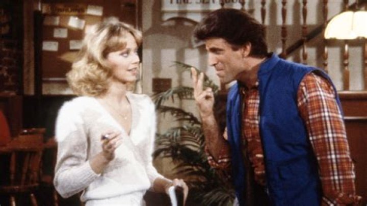 Who Played Diane Chambers on Cheers: A Comprehensive Guide