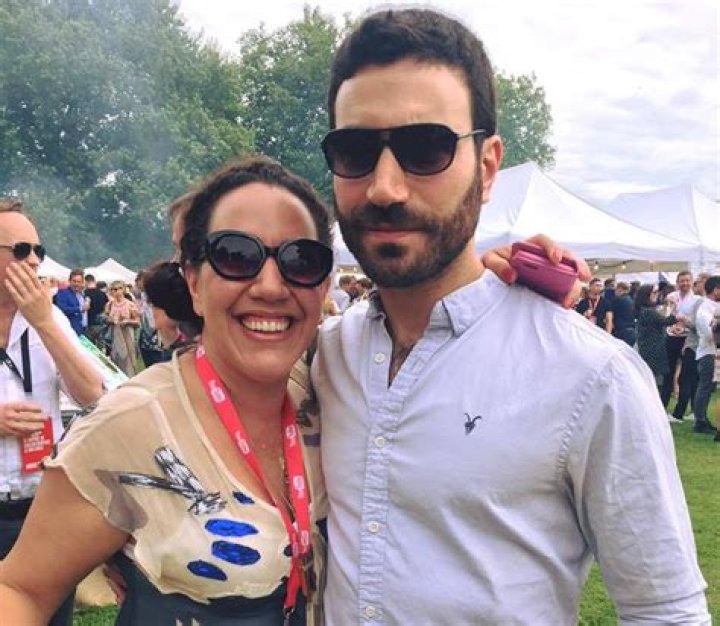Who is Brett Goldstein's Wife? A Comprehensive Look at Her Life, Career, and Relationship