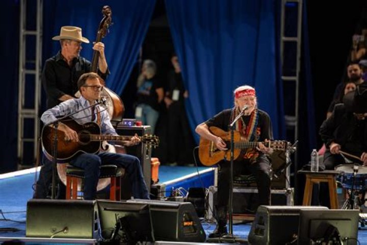 Willie Nelson at Harris Rally: A Defining Moment in Political and Musical History