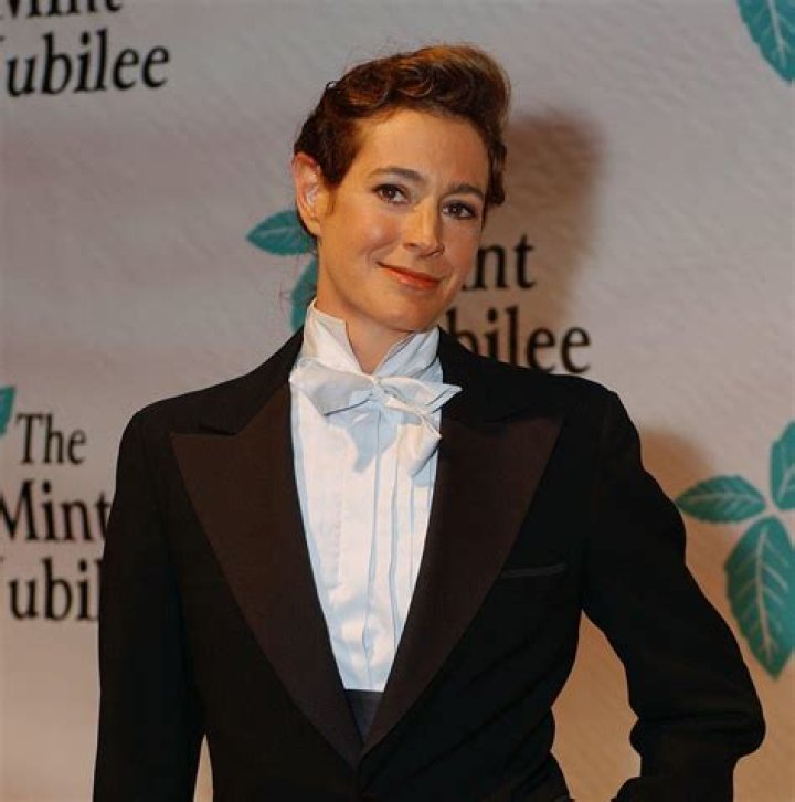 Young Hailee Steinfeld: Rising Star in the Entertainment Industry