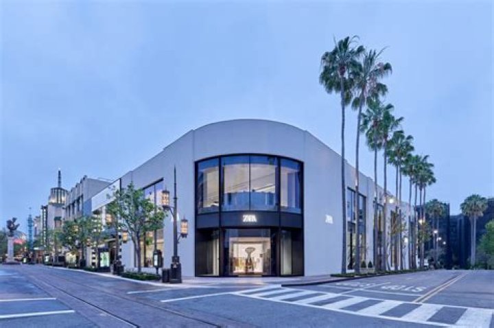 Zara at The Grove: Your Ultimate Shopping Experience