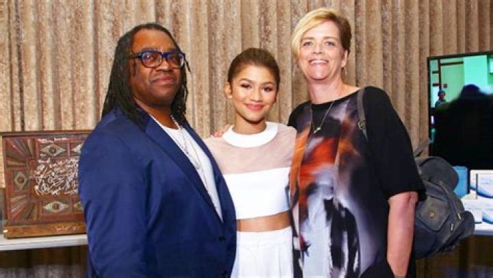 Zendaya's Mother and Father: Exploring the Lives of Her Influential Parents